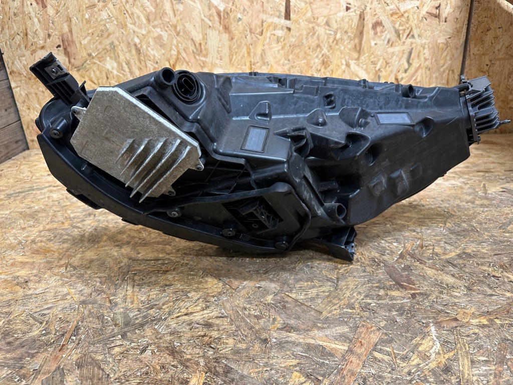 Купити Tesla 3 full led правий фара передня 1077376-00-c європа