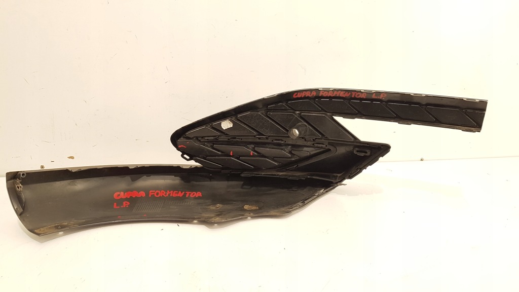 Seat cupra formentor решітка бампера ліве перед 5ff853665d 5ff805903a Зі Шроту