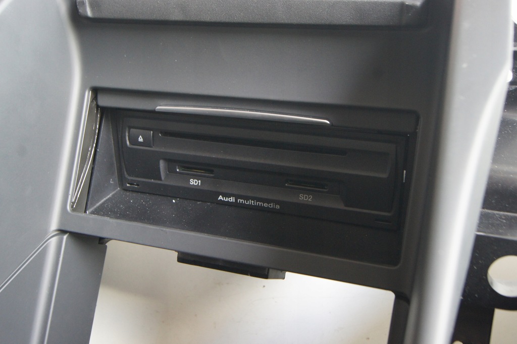 фото №10, Audi a8 салон сиденья вентилируемые массаж мониторы