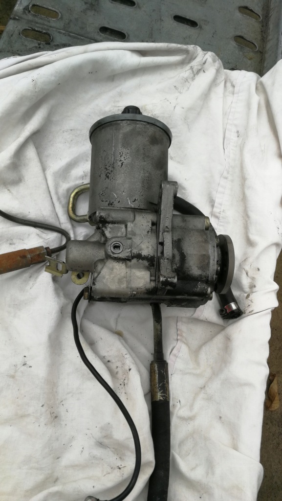 Насос усилителя тандем asd уровень mercedes w124 124 r129 w140 w210 с Разборки