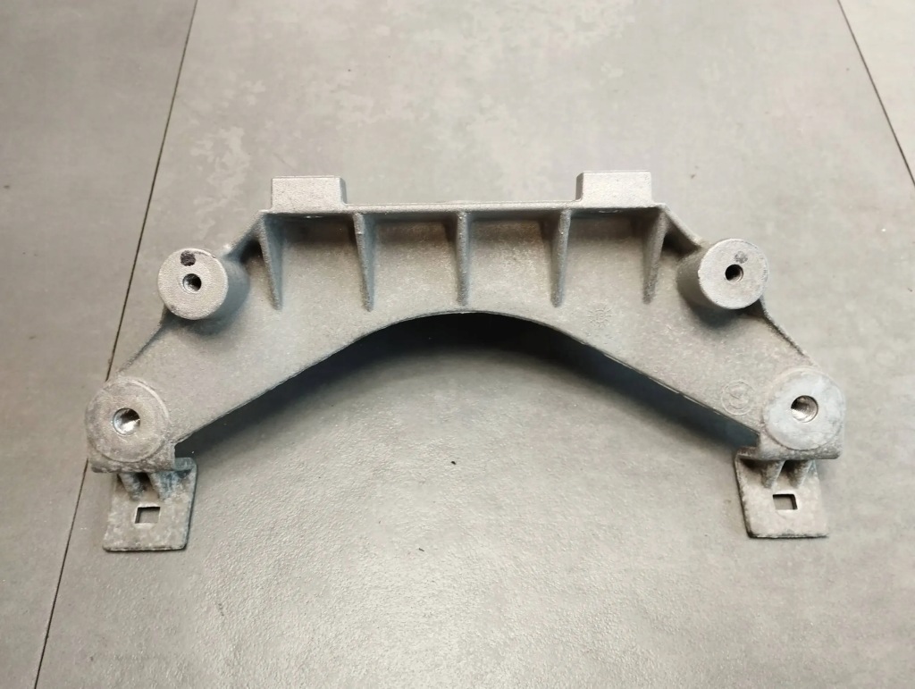 фото №1, Bmw x5 f15 кронштейн кронштейн