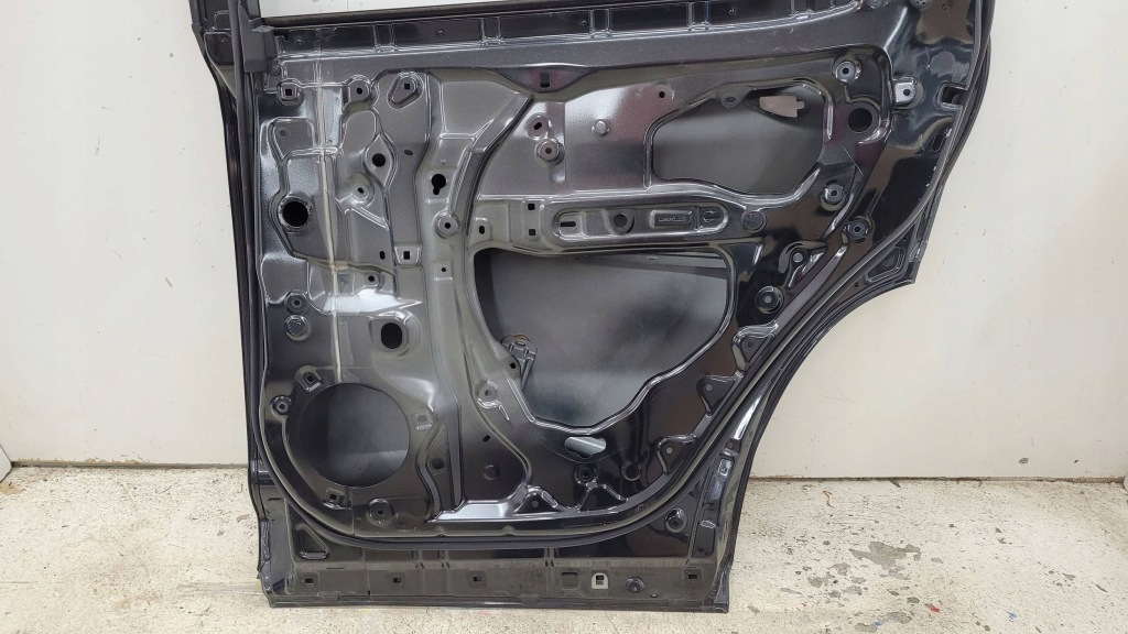Lexus rx iv 4 15- дверь задняя задняя правое  fv в Украине