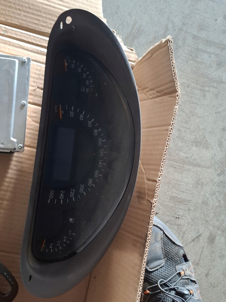 Купити Лічильник mercedes w203 kombi частини