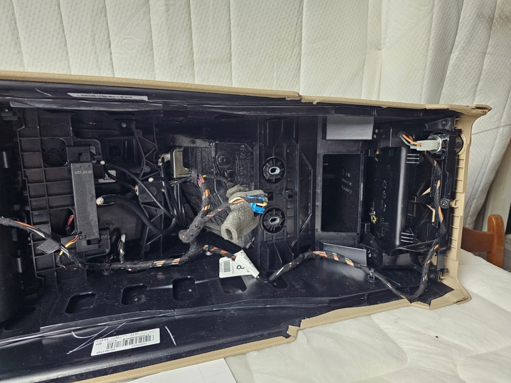 Підлокітник тунель середній накладка консолі usb решітка mercedes w166 ml в Україні