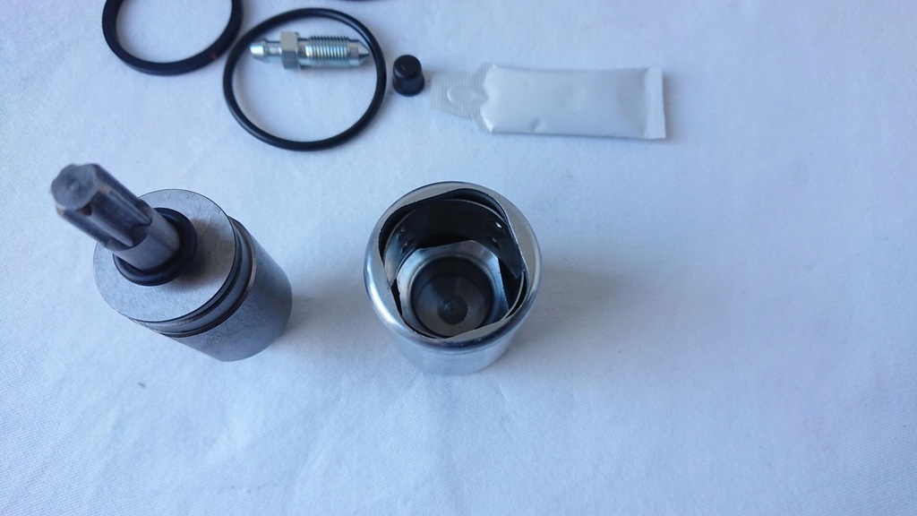 фото №14, Набір napr. супорт ham. skoda t. karoq