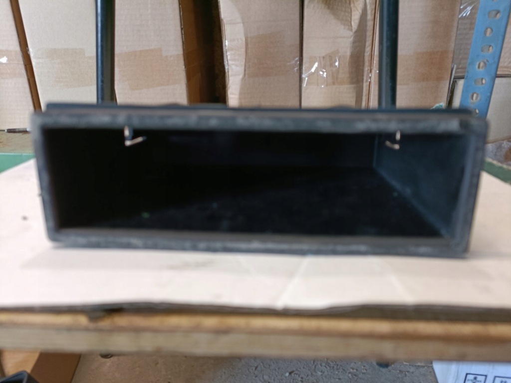 фото №1, Полка бардачок volvo 9150771