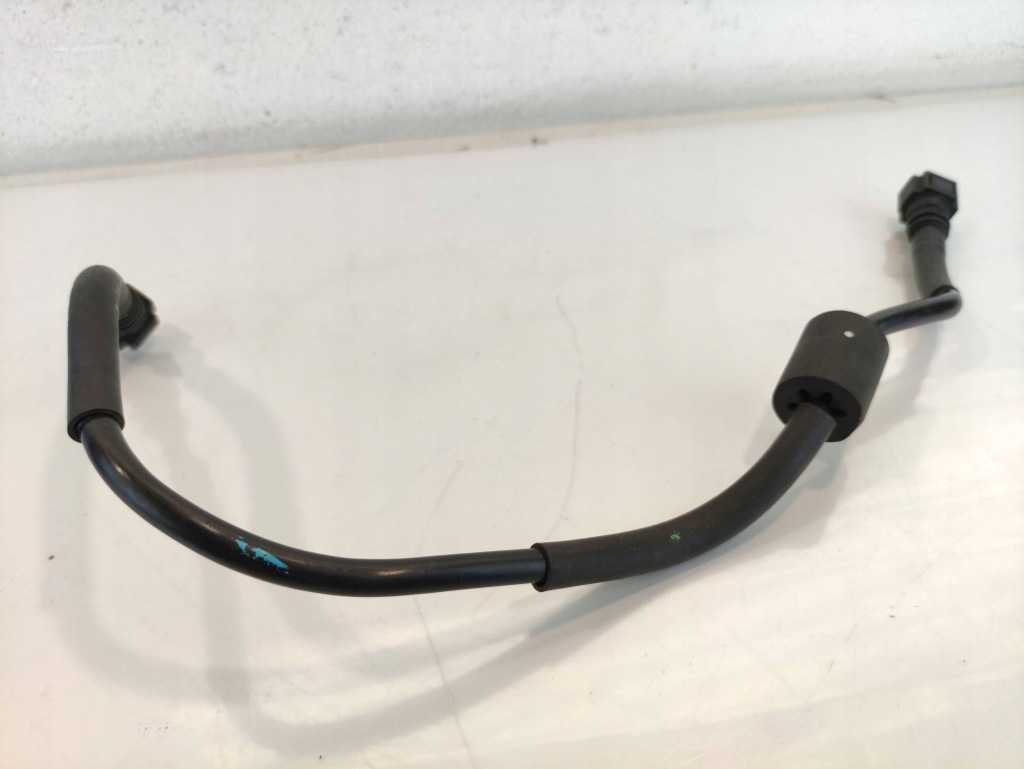 фото №1, Dacia sandero 1.2 пабтрубок  шланг топлива x215153