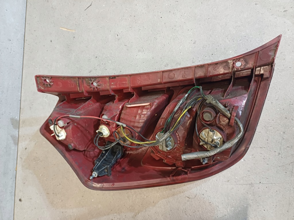 фото №7, Лампа задняя задняя правая-левая hyundai i10 i-10 lift 11-13 комплект