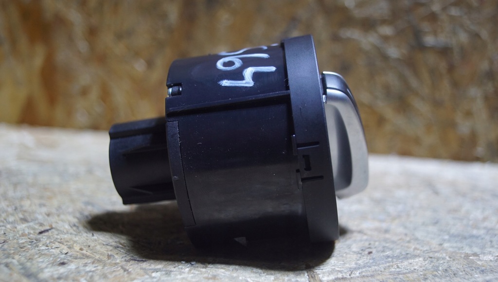 фото №5, Перемикач світла vw golf vi scirocco 3c8941431m