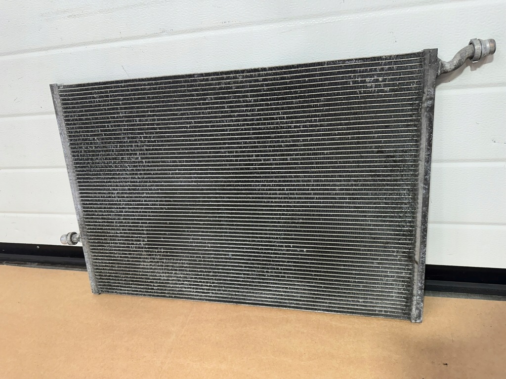 Радиатор воды, радиатор жидкости mercedes e klasa w213 s a0995002003 Недорого