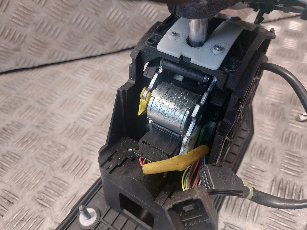 фото №7, Домкрат перемикання передач автоматична коробка передач skoda octavia ii lift 1.9 tdi dsg 1k1713025aa