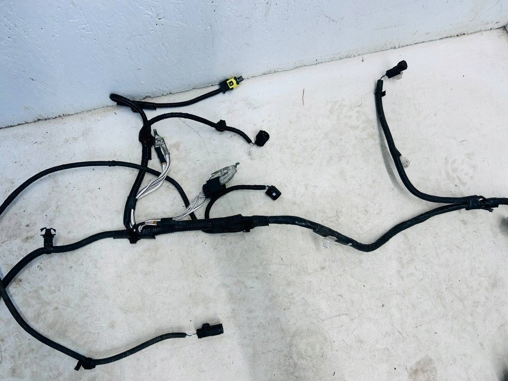 Corolla cross 2.0 hybr жгут электропроводка отсек двигателя full led pdc камера Доставка