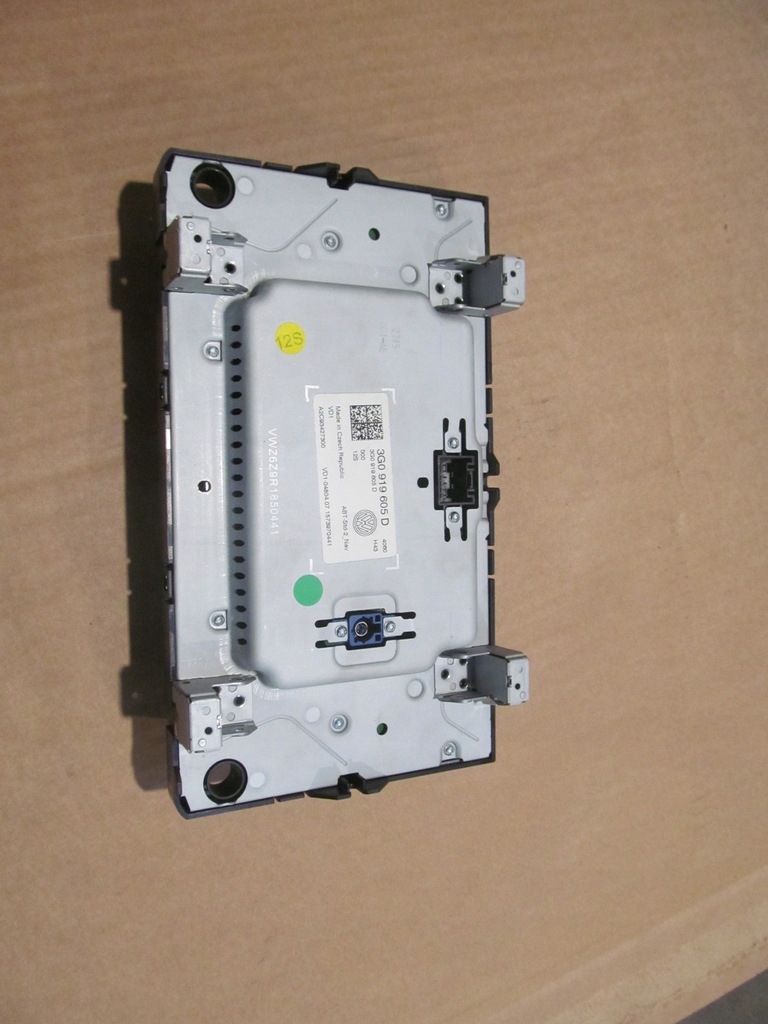 фото №10, Vw passat 14-20 екран радіо навігація панель c401