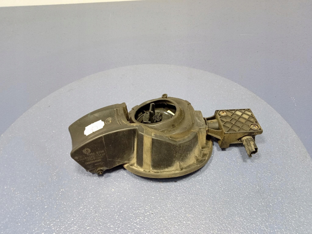 фото №12, Citroen ds5 кришка заливної пального 9804392680 ktv