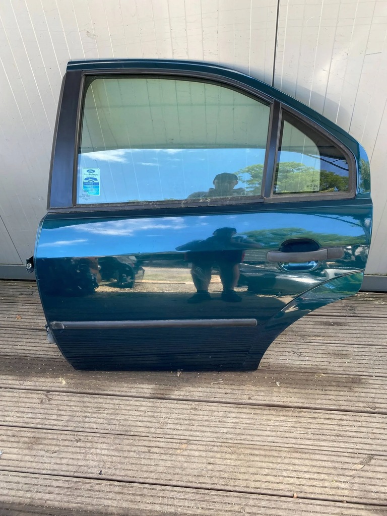 фото №1, Ford mondeo mk3 sedan полный дверь левый задняя