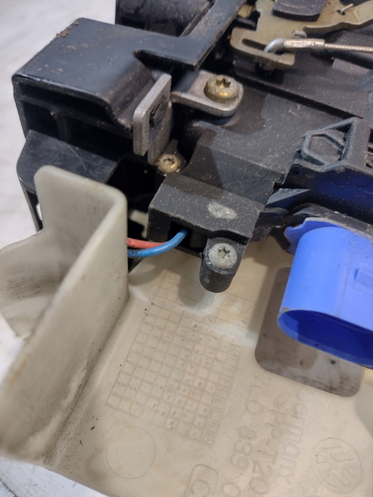 фото №12, Замок дверь левый задняя porsche cayenne i 7l0839015