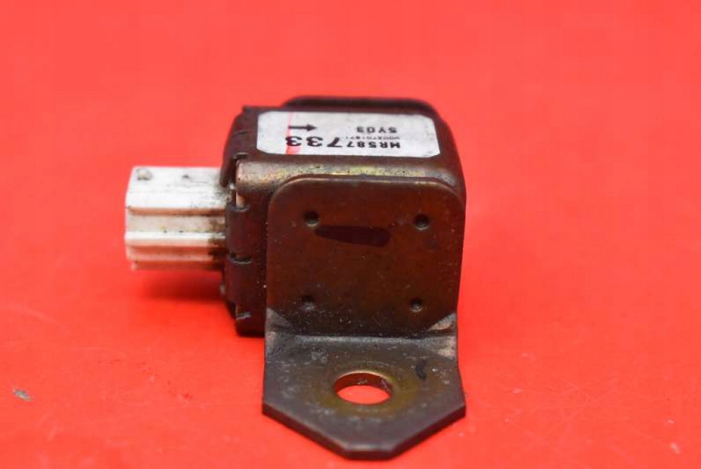 фото №6, Датчик ударный левый mr587733 mitsubishi outlander 1 i 01-08