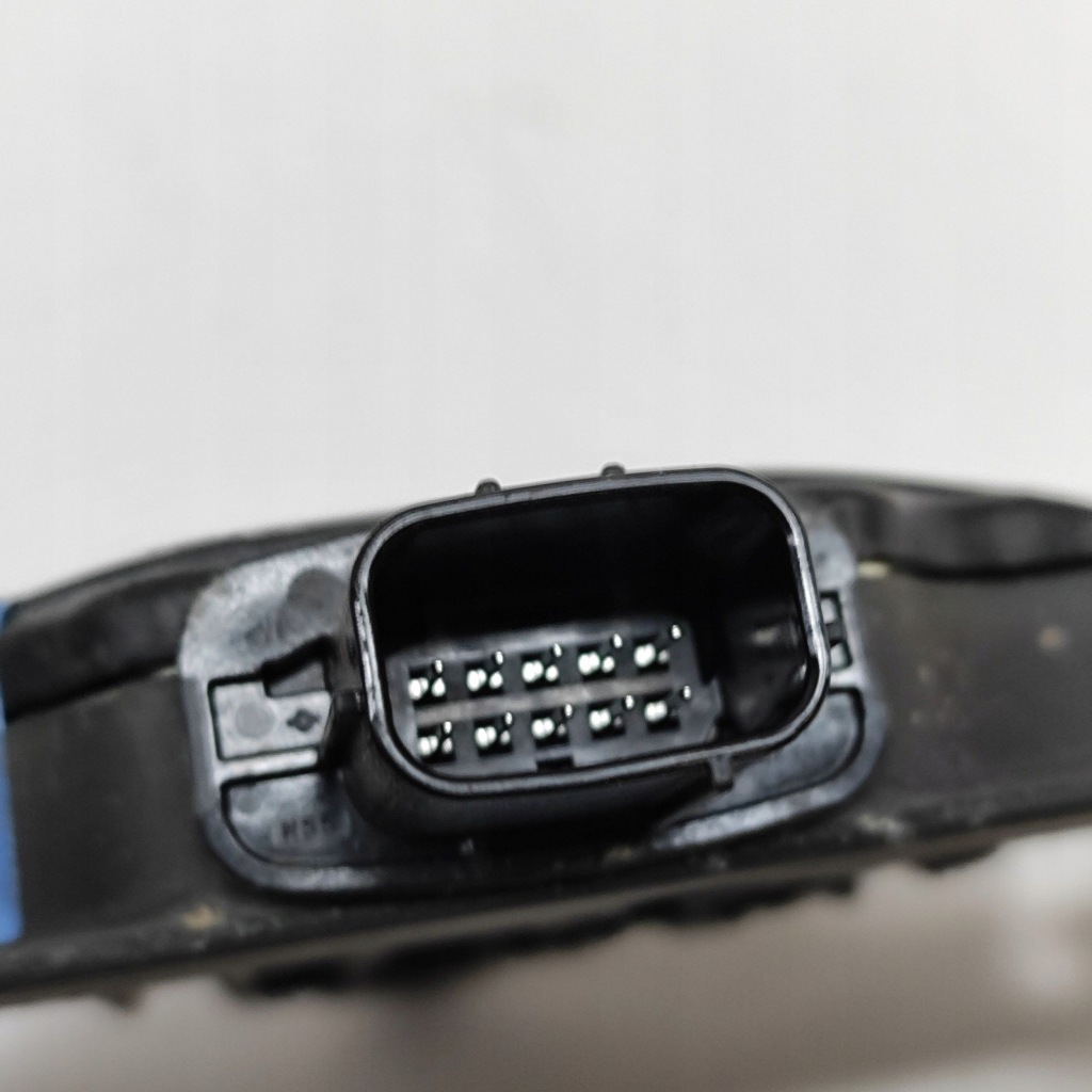 Lexus ux 2022 модуль мертвого pola Недорого