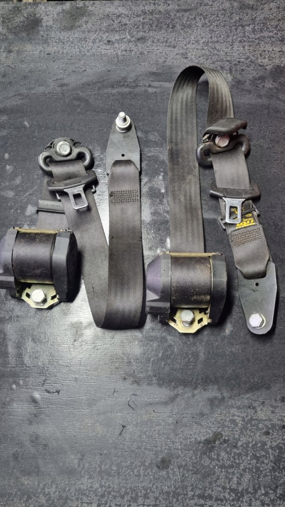 Купити Mascott 03-10 pas безпеки правий перед передній