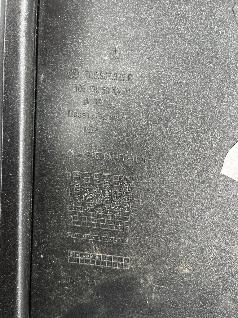 фото №13, Multivan transporter t6 lift 19- лампа левая led задняя задняя уголок бампера