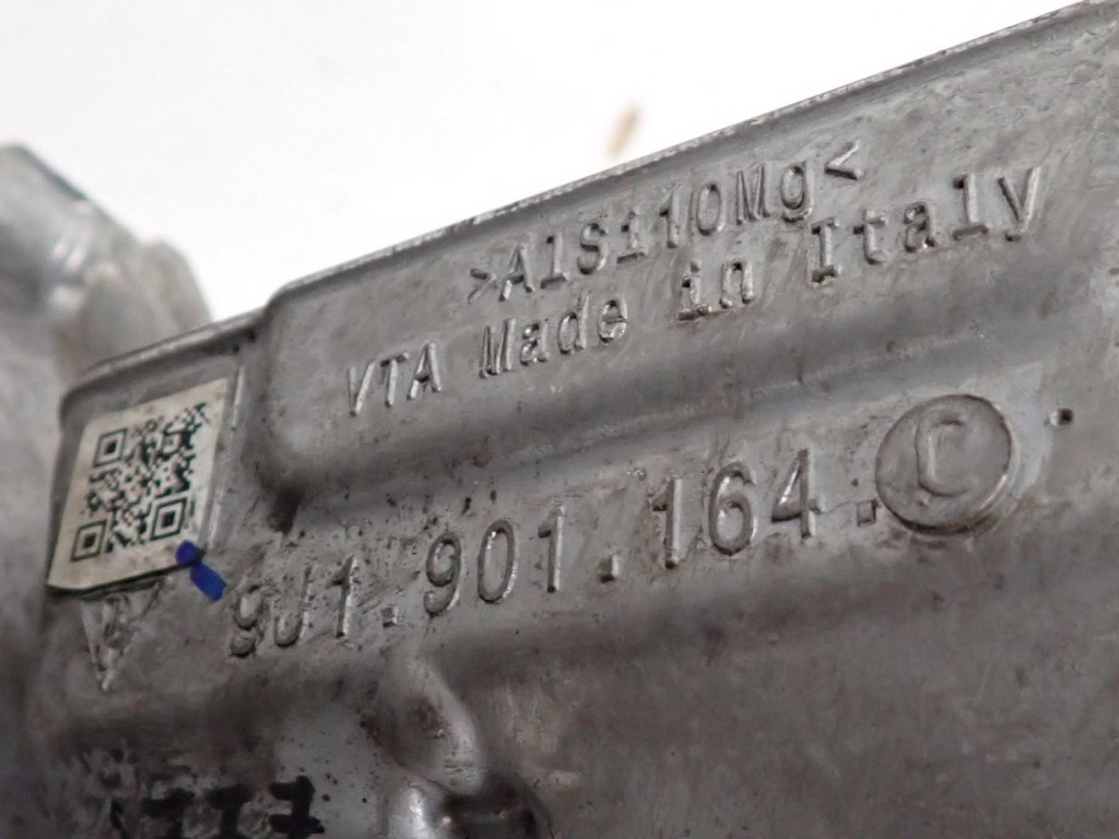 Двигун nepęd електричний задній ebe porsche taycan turbo s 761km 21r fv Оригінал