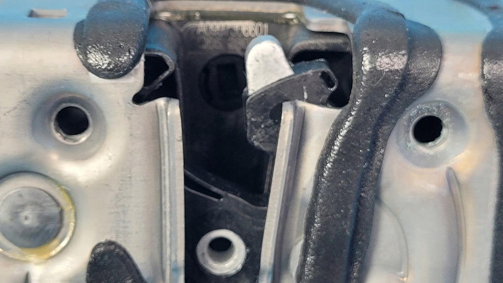 фото №8, Mercedes eqe w295 350+ 23r замок дверь правый задняя a0997306601