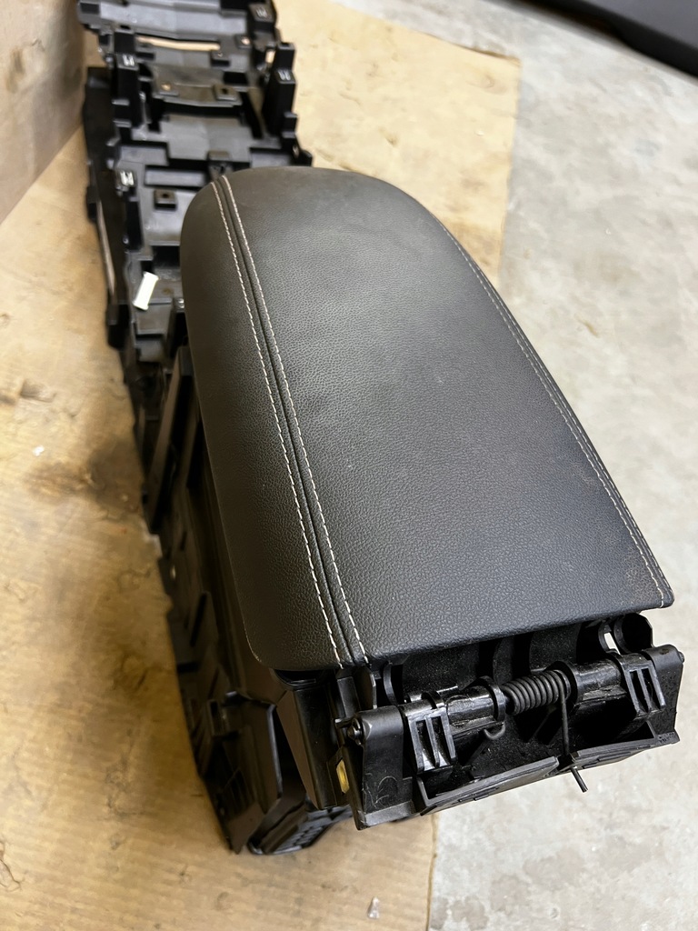 фото №7, Подлокотник бардачок туннель kuga mk3 escape mk4