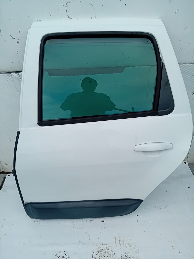 фото №1, Dacia duster i lift дверь задние левая полный