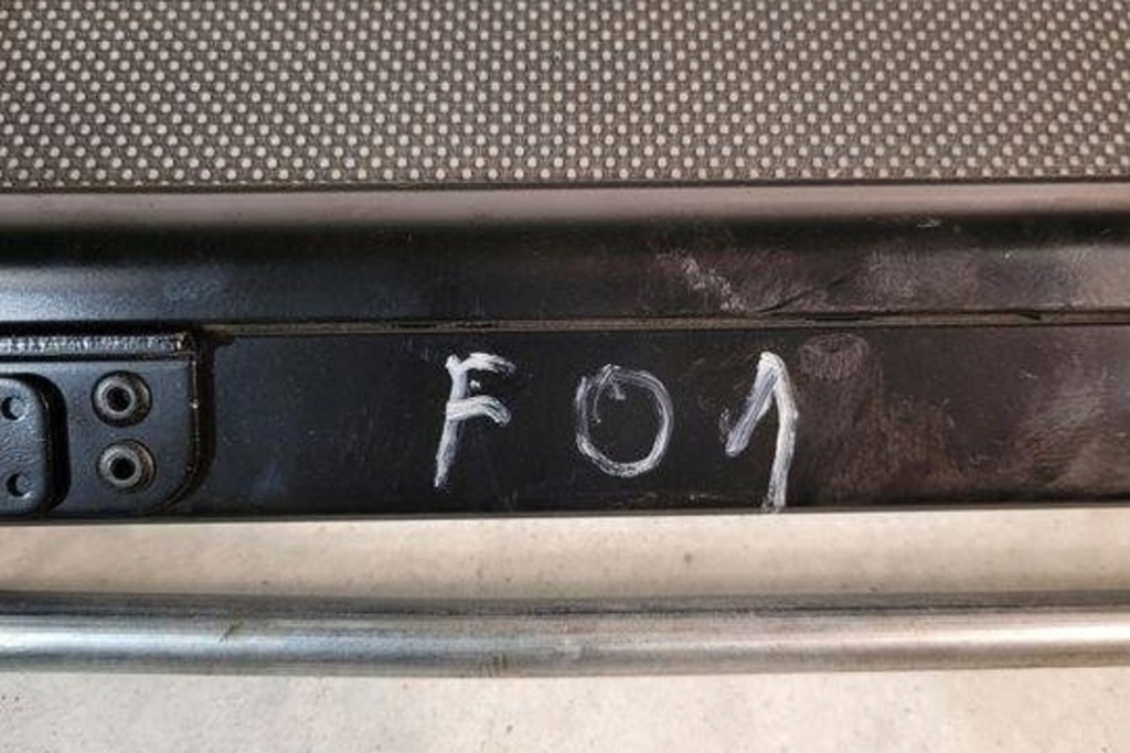 фото №9, Шторка багажника bmw 7 f01, f02 9129056 4.4l бензиновый 300kw 2011