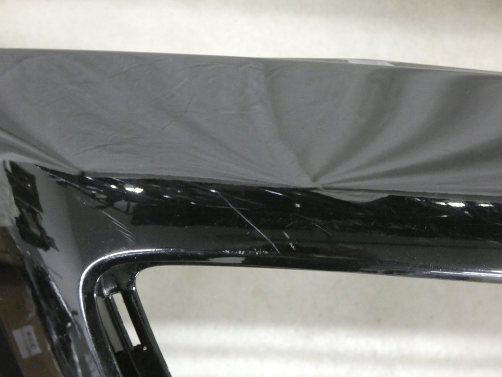 фото №7, Бампер, решётка средняя volvo v-40 ii