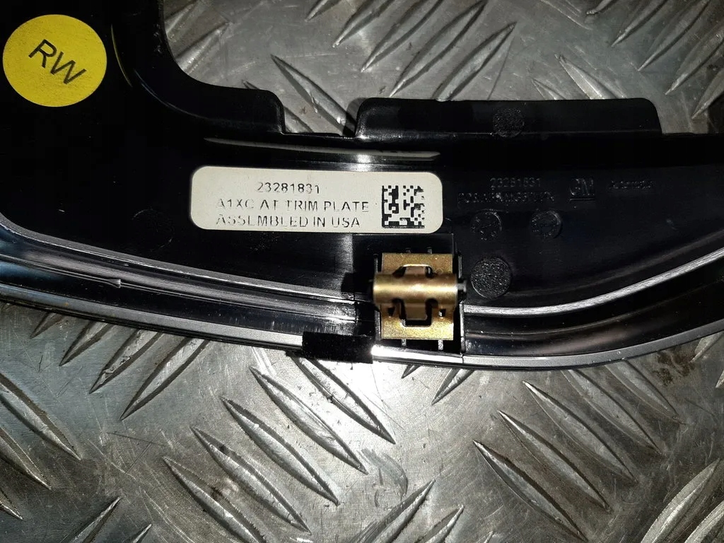 фото №6, Chevrolet camaro 23281831 середина чехлы