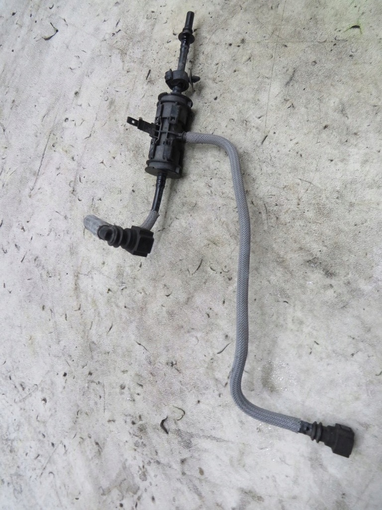 фото №1, Клапан обратный топлива шланг citroen c4 cactus 1.2 thp