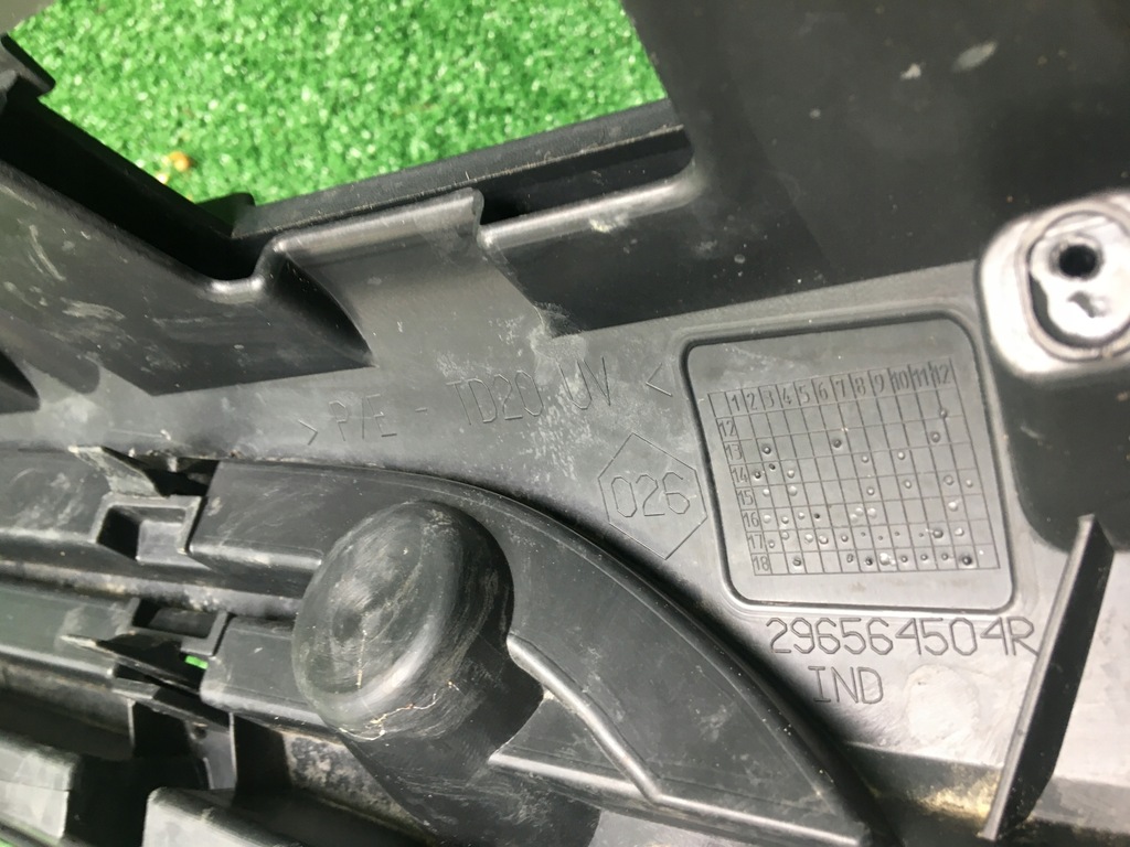 фото №6, Renault kangoo 13- електрик решітка радіатора щітка накладка