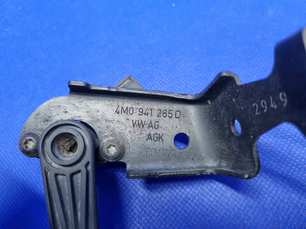 фото №8, Audi q7 q8 датчик выравнивание лампа оригинал 4m0941285d