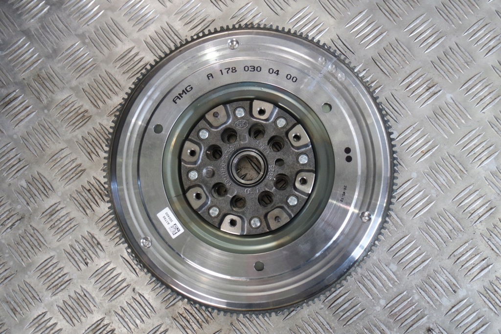 фото №1, Колесо двухмассовый mercedes gt gtc amg 190 a1780300400