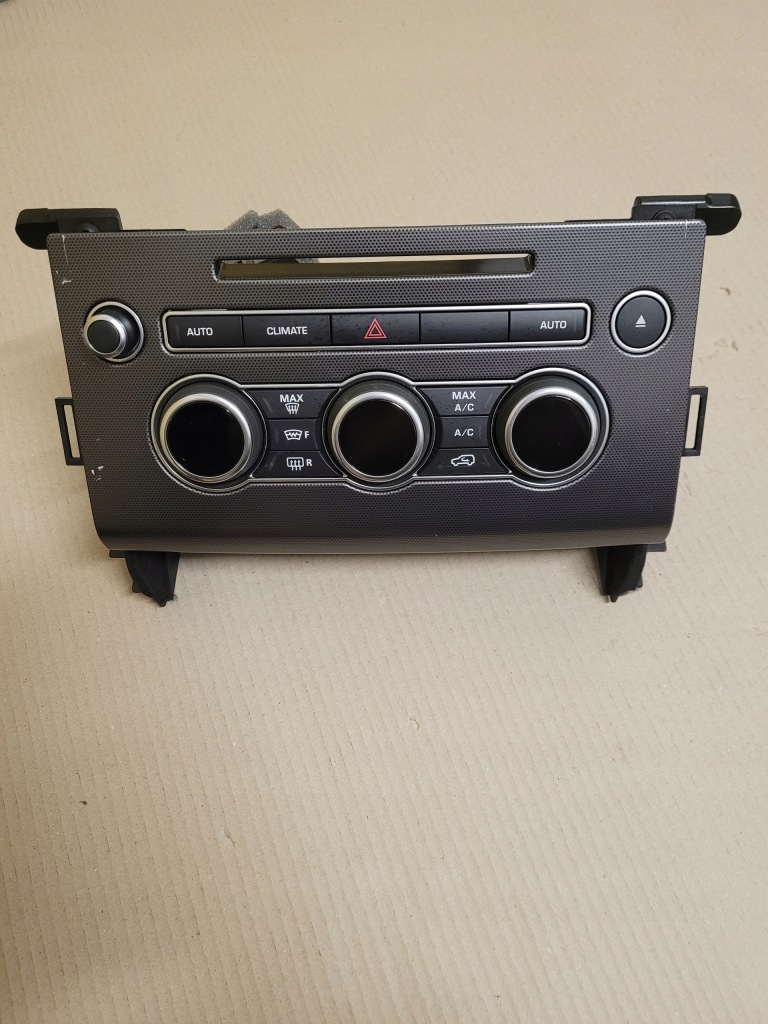 фото №1, Range rover sport l494 панель кондиционера