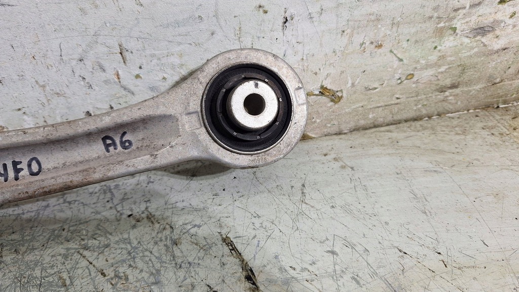 фото №7, Рычаг передний правый нижний перед 4f0407151a audi a6 c6