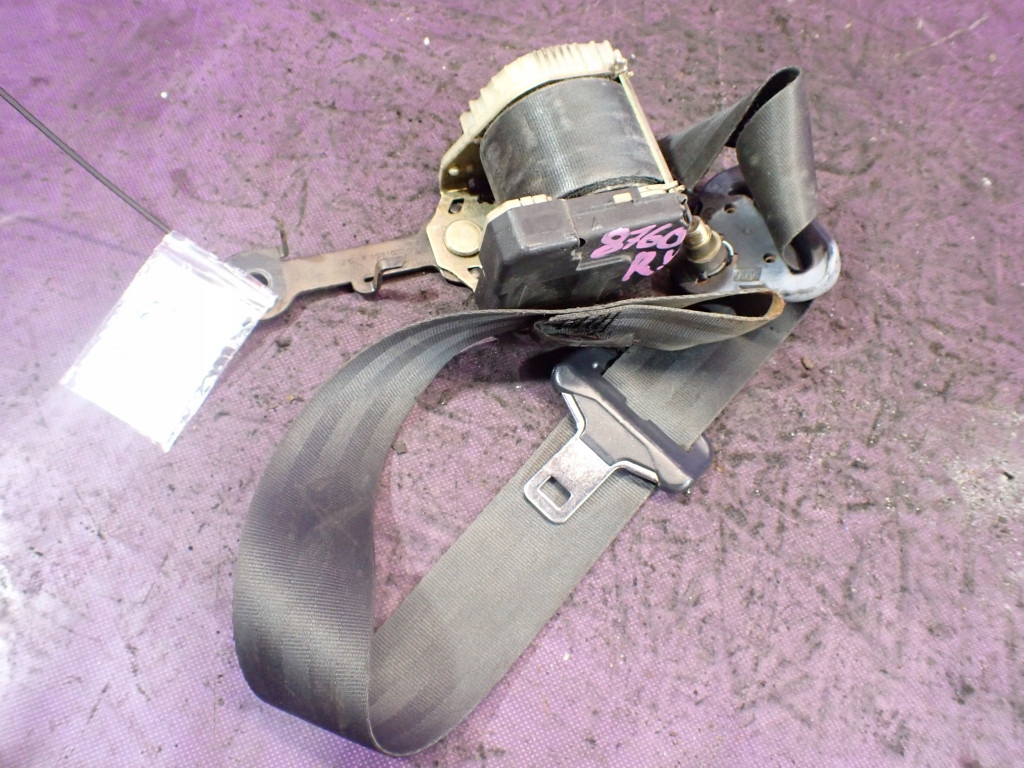 Купить Renault clio 2 hb 3d 01-05 рестайлинг  ремень безопасности правая  перед 33019521