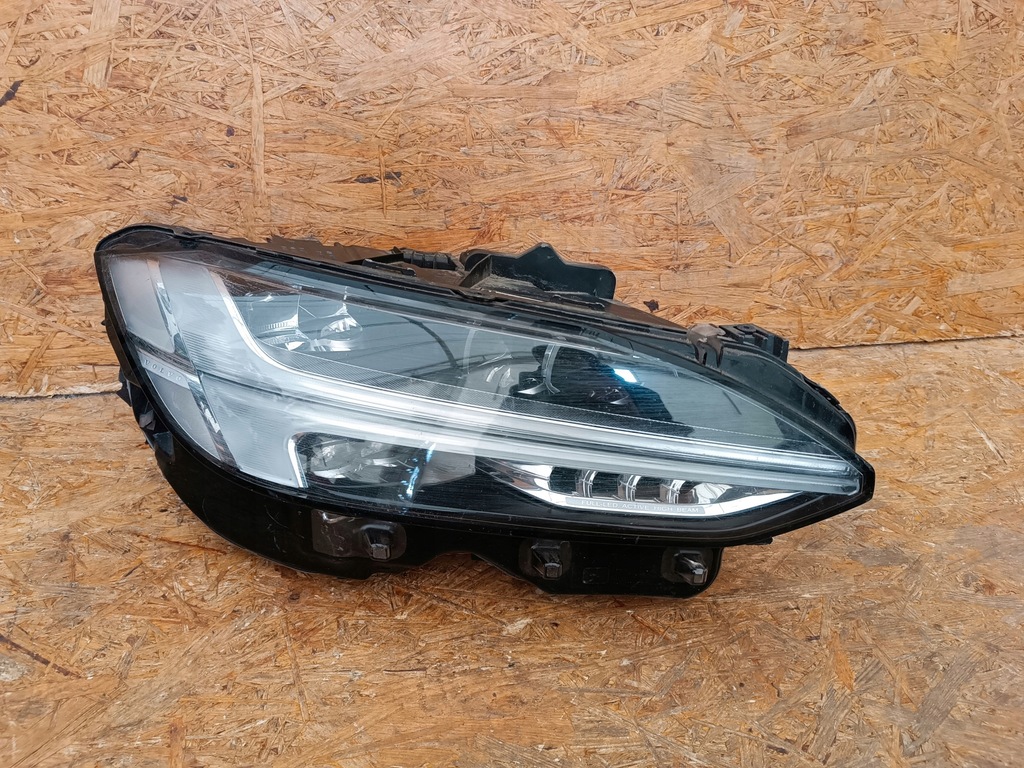 фото №9, Лампа правий перед eu led 31468901 volvo v90 s90