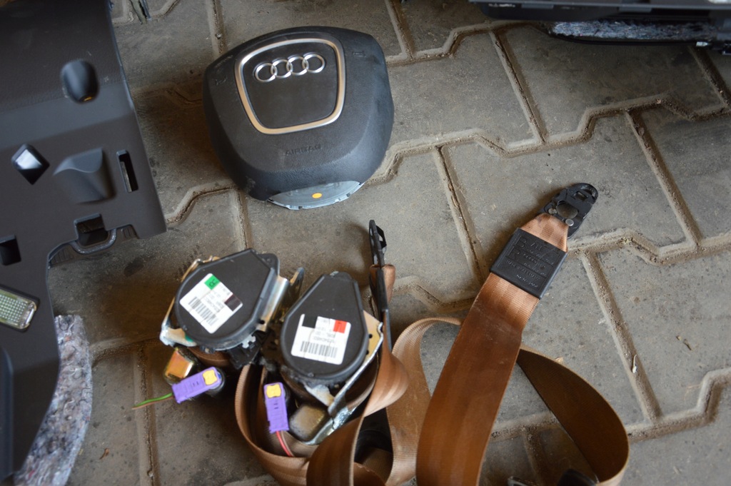 фото №6, Audi a6 c6 приборная панель приборная, ремни , подушки безопасности