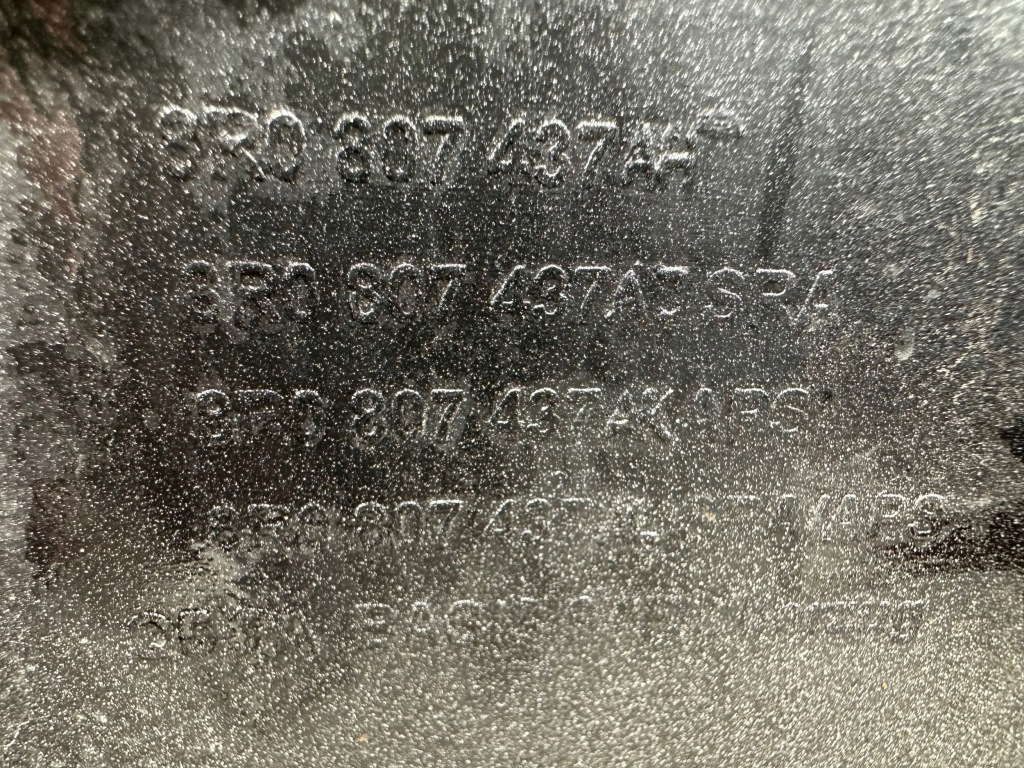 Audi q5 8r 8r0 рестайлинг  бампер передний перед Оригинал