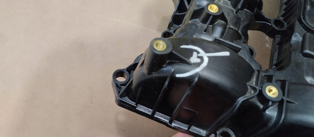 фото №8, Кришка клапанів mercedes 910 907 w446 w213 a6540107612