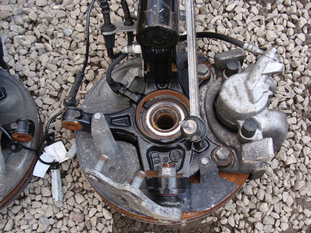 фото №5, Поворотный кулак амортизатор левый peugeot 3008 ii 5008 ii 19r