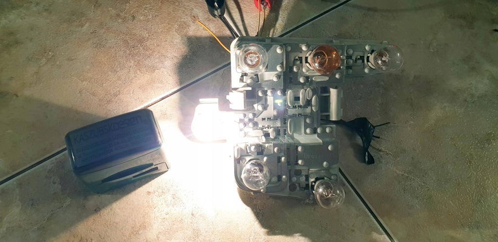 Volvo s40 v50 sedan вкладиш задній задній лампа лампи права штекер європа в Україні