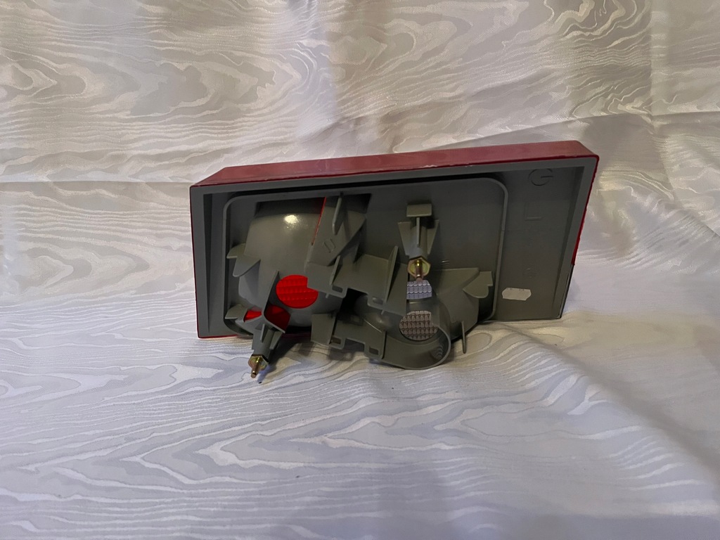 фото №6, Лампа задня ліва внутрішня peugeot 405 88-96 oryg