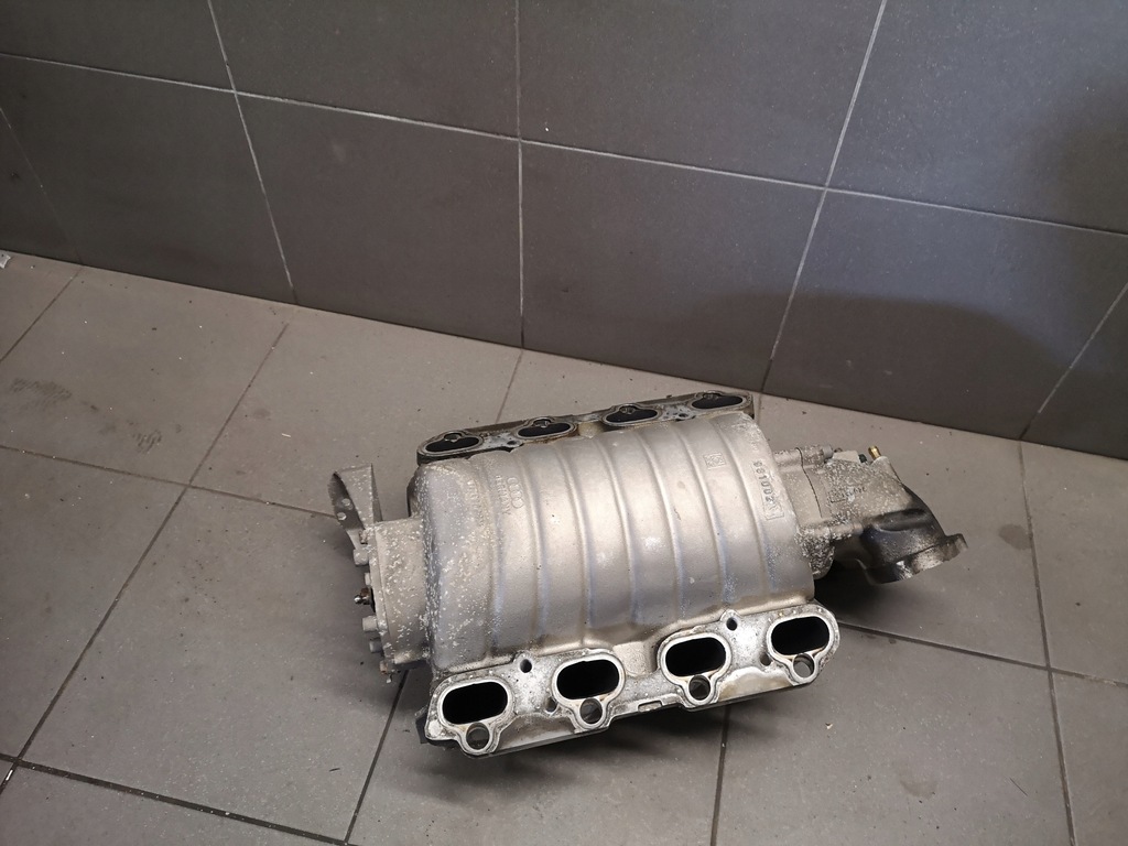 фото №7, Колектор всмоктуючий audi a8 d2 3.7 przed fl 077133223m