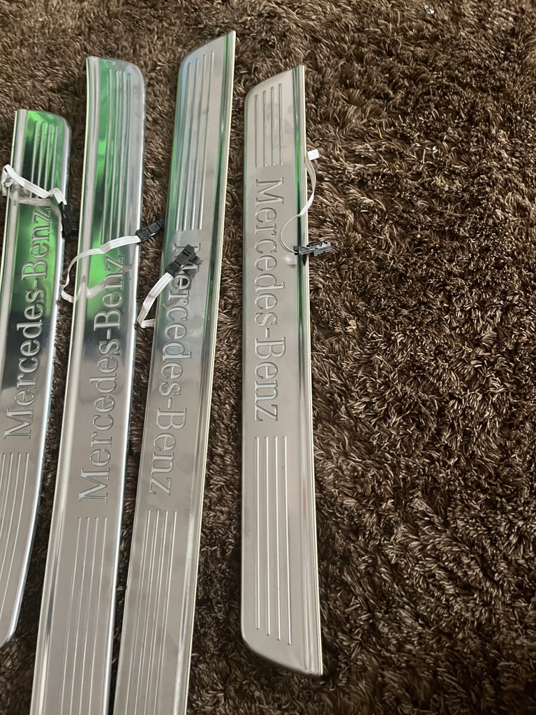 фото №2, Накладки декоративные пороговые led mercedes w222 long