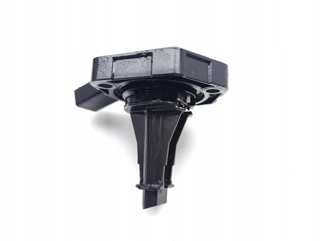 Skoda superb датчик уровня масла 1.6 tdi дизель 88kw 120 hp 04l907660c Цена