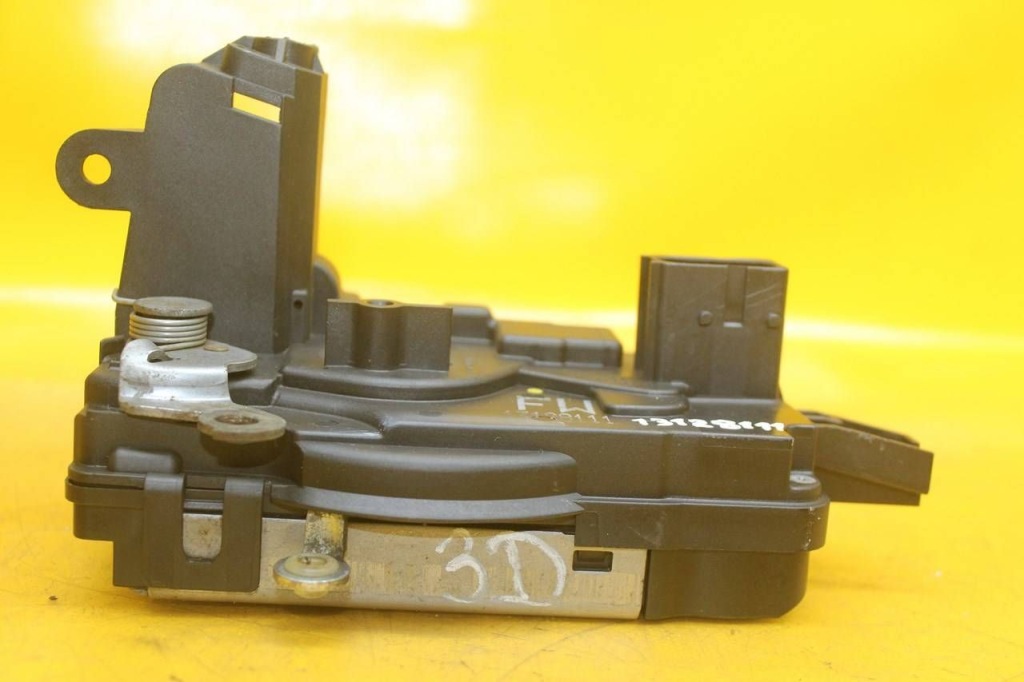 Замок дверь левый перед opel astra h 3d 5 pin 13128111 Цена