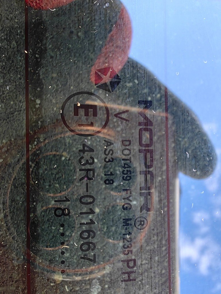 фото №4, Dodge ram 2019- задня скло електрична